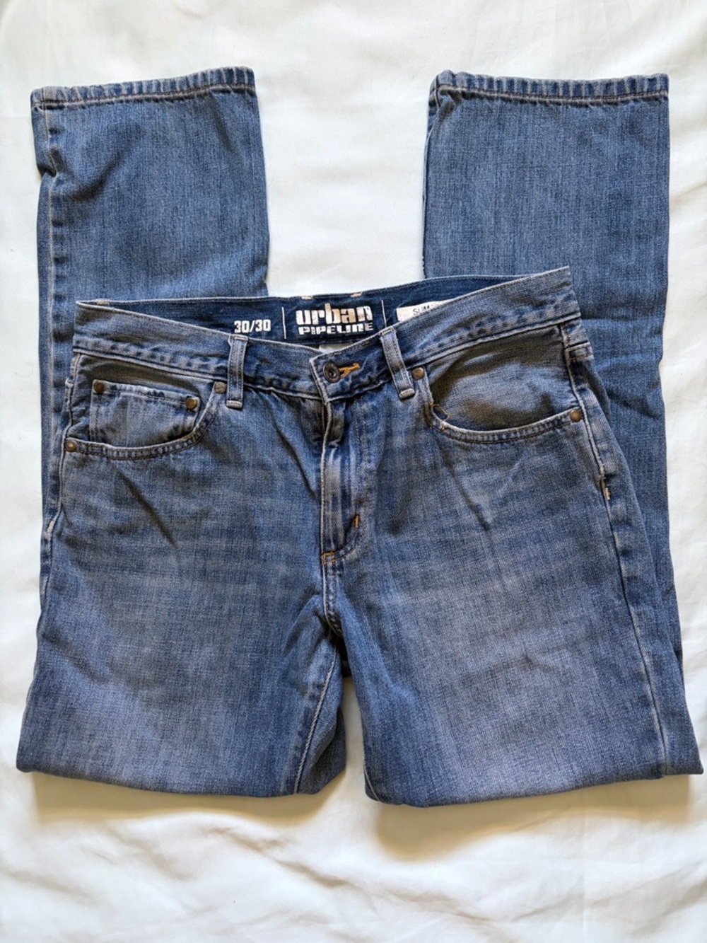 Vintage urban pipeline Slim Straight Jeans in Medium Blue Wash